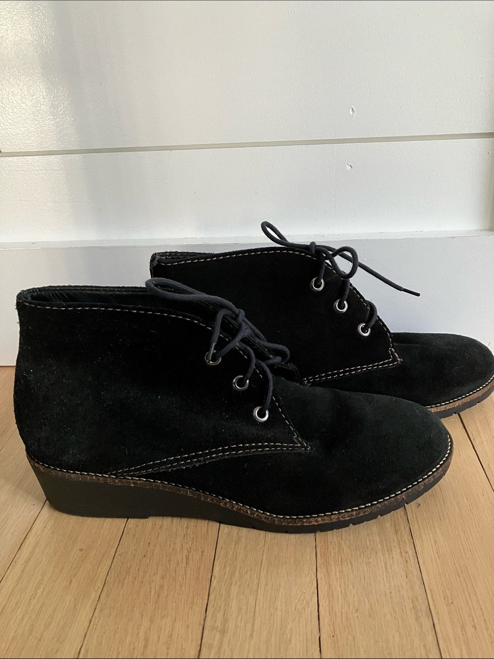 LL Bean Black Suede Lace-Up Wedge Ankle Boots 9